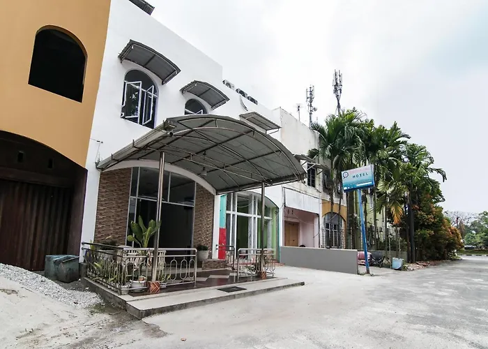 OYO 90897 Hotel Sepupu Satria Pekanbaru