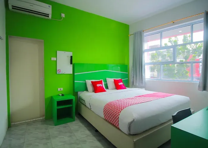 Oyo 1825 Marcopolo Homestay Pekanbaru